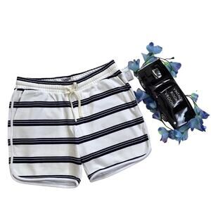 Lands' End NWT French Terry Shorts Men L (36-38)